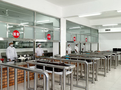 學(xué)校飯?zhí)贸邪?>
                            </a>
                            <br>
                            <div style=padding-top:5px;>
                            <a href=dgweb_content-728132.html title=