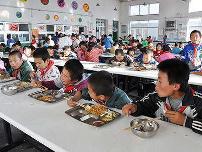 學(xué)園飯?zhí)贸邪咐?>
                            </a>
                            <br>
                            <div style=padding-top:5px;>
                            <a href=dgweb_content-728136.html title=